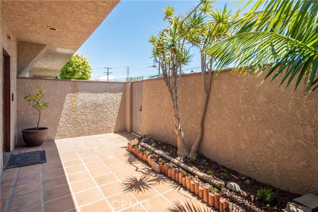 2601 Carnegie Lane, Redondo Beach, California 90278, 3 Bedrooms Bedrooms, ,1 BathroomBathrooms,Residential,Sold,Carnegie,SB19124906