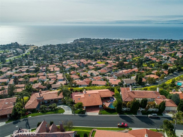 1425 Via Zumaya, Palos Verdes Estates, California 90274, 5 Bedrooms Bedrooms, ,3 BathroomsBathrooms,Residential,Sold,Via Zumaya,PV17070870