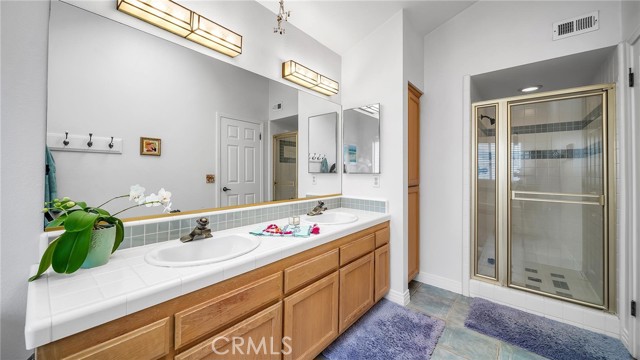 2013 Marshallfield Lane, Redondo Beach, California 90278, 4 Bedrooms Bedrooms, ,2 BathroomsBathrooms,Residential,Sold,Marshallfield,SB21037139