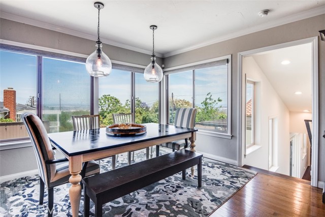 6414 Via De Anzar, Rancho Palos Verdes, California 90275, 5 Bedrooms Bedrooms, ,2 BathroomsBathrooms,Residential,Sold,Via De Anzar,PV21138808