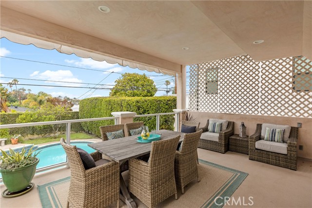 519 Juanita Avenue, Redondo Beach, California 90277, 5 Bedrooms Bedrooms, ,2 BathroomsBathrooms,Residential,Sold,Juanita,SB21138287