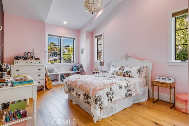 740 Avenue C, Redondo Beach, California 90277, 5 Bedrooms Bedrooms, ,5 BathroomsBathrooms,Residential,Sold,Avenue C,PV20082727