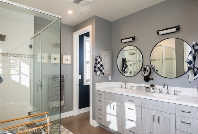 756 36th Street, Manhattan Beach, California 90266, 6 Bedrooms Bedrooms, ,3 BathroomsBathrooms,Residential,Sold,36th,SB20029845