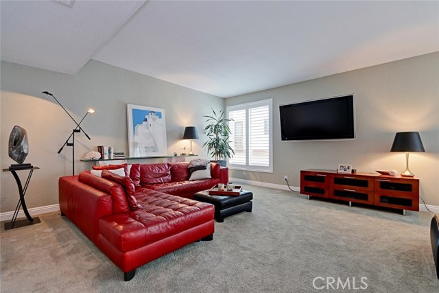 512 3rd Street, Manhattan Beach, California 90266, 3 Bedrooms Bedrooms, ,3 BathroomsBathrooms,Residential,Sold,3rd,SB18066337