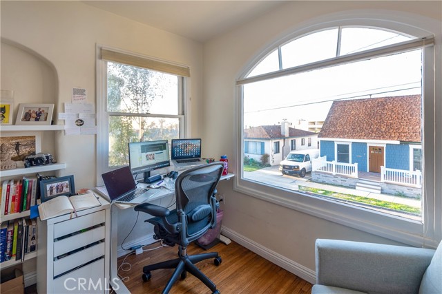 944 office and or dining room with built in alcove for books or collectibles