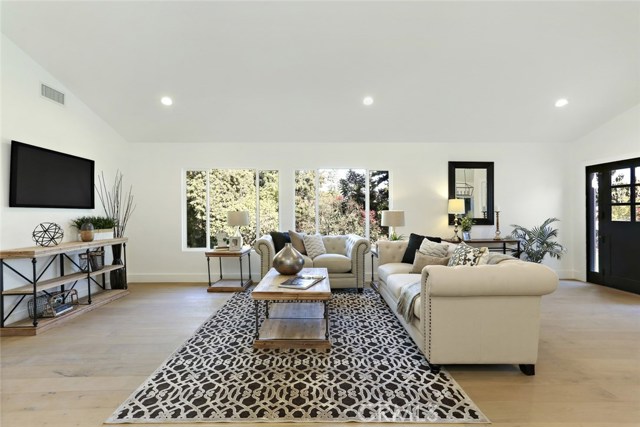 5 HARBOR SIGHT Drive, Rolling Hills Estates, California 90274, 4 Bedrooms Bedrooms, ,4 BathroomsBathrooms,Residential,Sold,HARBOR SIGHT,PV17263369