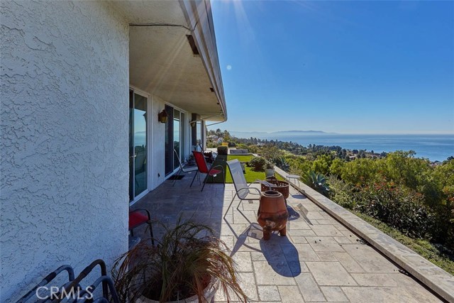 30021 Avenida Esplendida, Rancho Palos Verdes, California 90275, 4 Bedrooms Bedrooms, ,3 BathroomsBathrooms,Residential,Sold,Avenida Esplendida,PV19018160