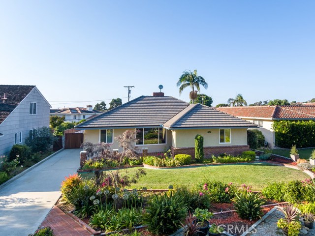 613 Yarmouth Road, Palos Verdes Estates, California 90274, 3 Bedrooms Bedrooms, ,1 BathroomBathrooms,Residential,Sold,Yarmouth,SB19091536