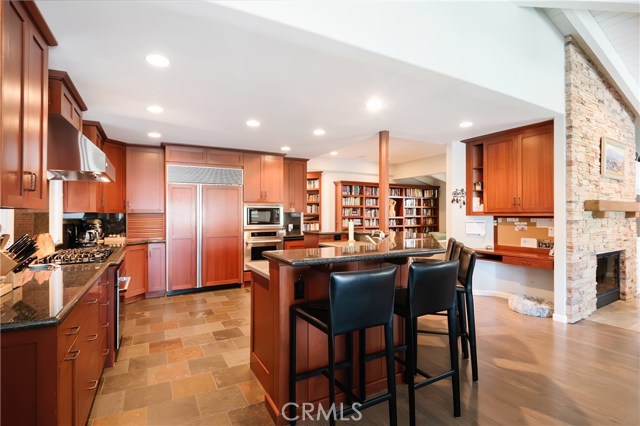 569 31st Street, Manhattan Beach, California 90266, 5 Bedrooms Bedrooms, ,3 BathroomsBathrooms,Residential,Sold,31st,SB20164744