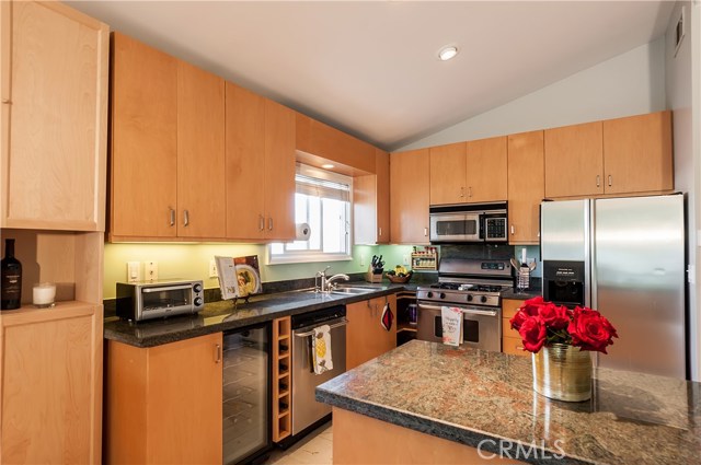 1728 Carver Street, Redondo Beach, California 90278, 3 Bedrooms Bedrooms, ,2 BathroomsBathrooms,Residential,Sold,Carver,SB18059398