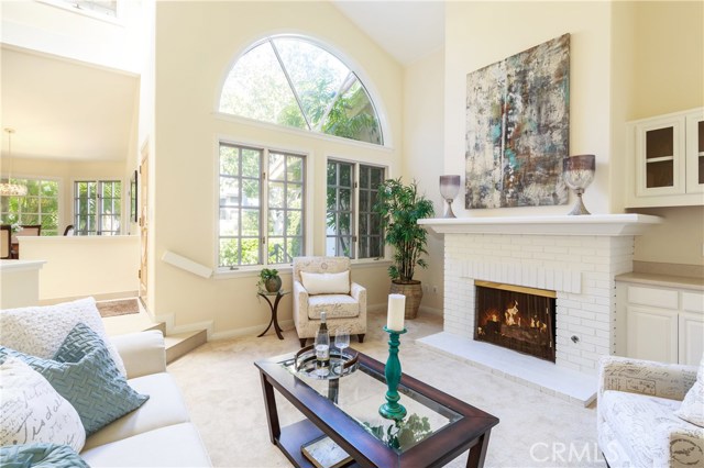 11 Evergreen Lane, Manhattan Beach, California 90266, 3 Bedrooms Bedrooms, ,2 BathroomsBathrooms,Residential,Sold,Evergreen,SB19068219
