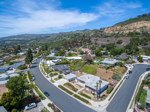 4107 Dauntless Drive, Rancho Palos Verdes, California 90275, 3 Bedrooms Bedrooms, ,2 BathroomsBathrooms,Residential,Sold,Dauntless,SB20077228