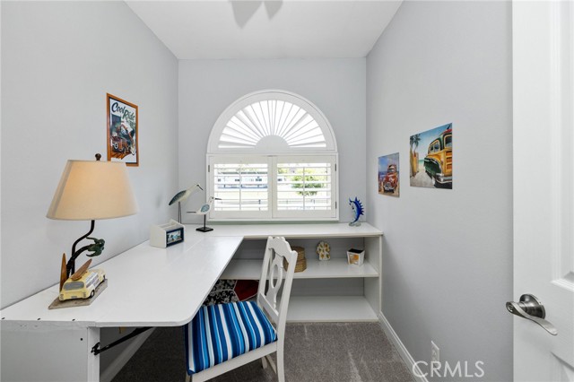 Could be used for craft room or kids playroom