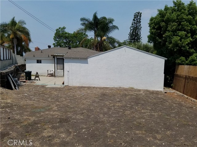 Large Pool Size Back Yard Behind Free Sanding 2 Plus Car Garage would make Great Future Expansion 360% Views if expanded to 2nd floor Bonus Room or Mother In-Law Addition.