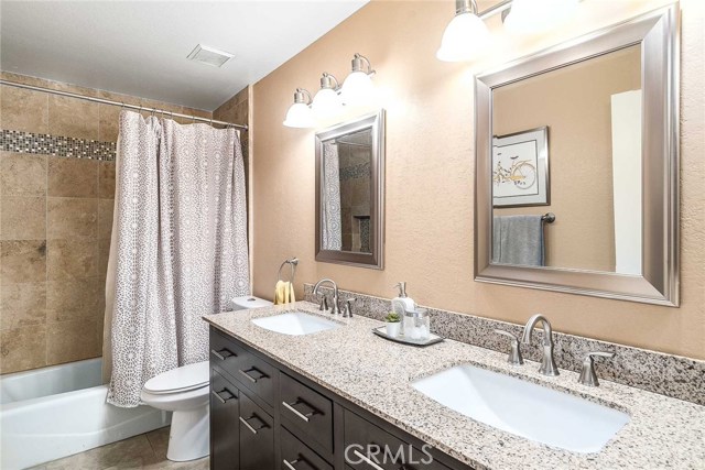 2007 Carnegie Lane, Redondo Beach, California 90278, 3 Bedrooms Bedrooms, ,2 BathroomsBathrooms,Residential,Sold,Carnegie,SB19187056