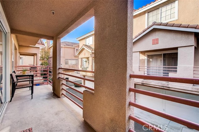 3 Bed Home for Sale in Hawthorne, California