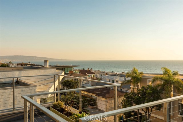 2519 Crest Drive, Manhattan Beach, California 90266, 2 Bedrooms Bedrooms, ,2 BathroomsBathrooms,Residential,Sold,Crest,SB20237672