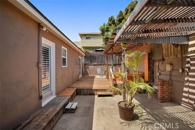 1536 Bonnie Brae Street, Hermosa Beach, California 90254, 3 Bedrooms Bedrooms, ,2 BathroomsBathrooms,Residential,Sold,Bonnie Brae,PV20135186