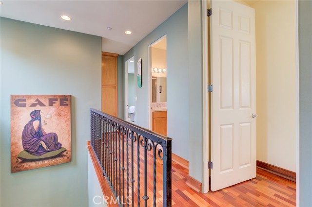 1303 Rindge Lane, Redondo Beach, California 90278, 4 Bedrooms Bedrooms, ,3 BathroomsBathrooms,Residential,Sold,Rindge,SB21073831