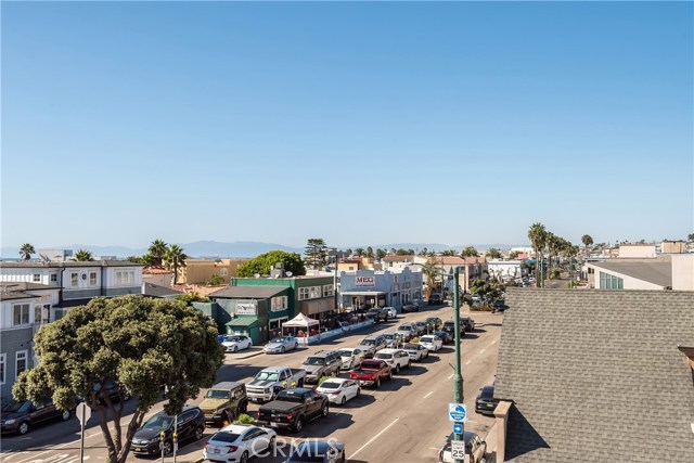 100 8th Street, Hermosa Beach, California 90254, 2 Bedrooms Bedrooms, ,1 BathroomBathrooms,Residential,Sold,8th,SB20203822