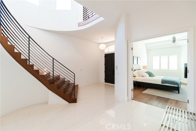 2524 Manhattan Avenue, Hermosa Beach, California 90254, 5 Bedrooms Bedrooms, ,3 BathroomsBathrooms,Residential,Sold,Manhattan,SB18096858