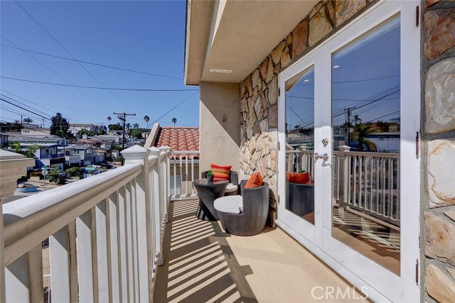 1705 Van Horne Lane, Redondo Beach, California 90278, 3 Bedrooms Bedrooms, ,1 BathroomBathrooms,Residential,Sold,Van Horne,SB20201829