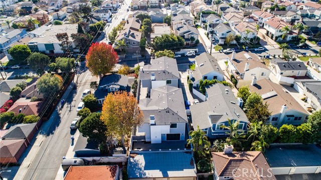1917 Farrell Avenue, Redondo Beach, California 90278, 4 Bedrooms Bedrooms, ,3 BathroomsBathrooms,Residential,Sold,Farrell,PV20259127