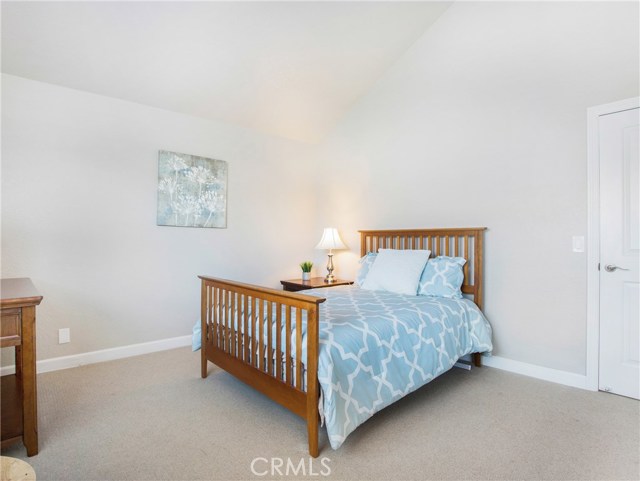 Guest bedroom 1