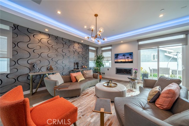 1921 Speyer Lane, Redondo Beach, California 90278, 4 Bedrooms Bedrooms, ,3 BathroomsBathrooms,Residential,Sold,Speyer,PV19099072