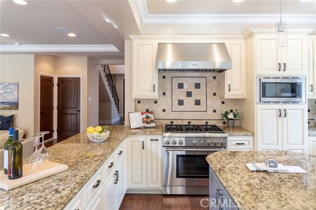 2101 Faymont Avenue, Manhattan Beach, California 90266, 4 Bedrooms Bedrooms, ,4 BathroomsBathrooms,Residential,Sold,Faymont,SB19142312
