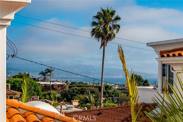 716 Manhattan Beach Blvd., Manhattan Beach, California 90266, 3 Bedrooms Bedrooms, ,2 BathroomsBathrooms,Residential,Sold,Manhattan Beach Blvd.,SB19196349