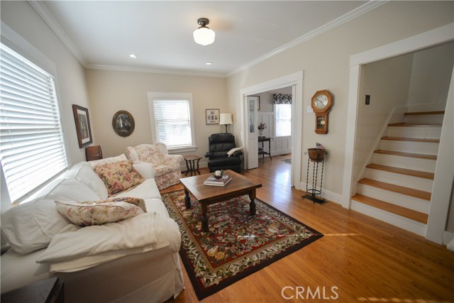 328 Gertruda Avenue, Redondo Beach, California 90277, 3 Bedrooms Bedrooms, ,1 BathroomBathrooms,Residential,Sold,Gertruda,SB17206888