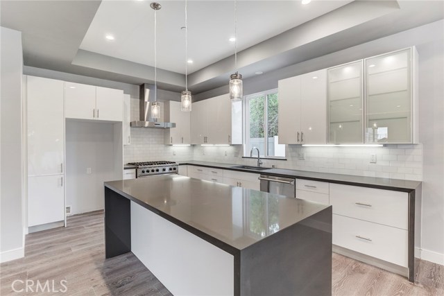 2227 Dufour Avenue, Redondo Beach, California 90278, 4 Bedrooms Bedrooms, ,3 BathroomsBathrooms,Residential,Sold,Dufour,PV17279743