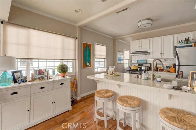 2813 Vista Drive, Manhattan Beach, California 90266, 4 Bedrooms Bedrooms, ,3 BathroomsBathrooms,Residential,Sold,Vista,SB20119545