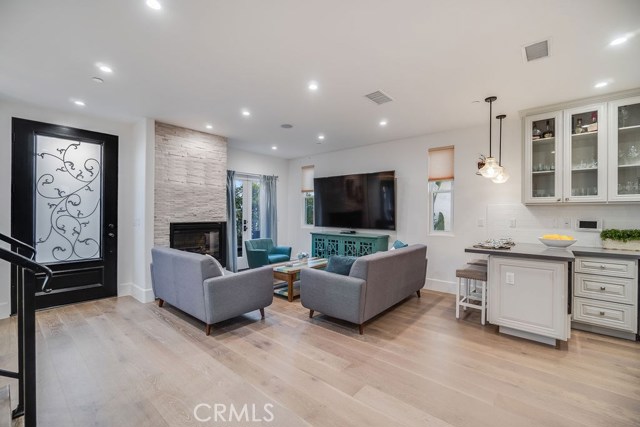 18228 Grevillea Avenue, Redondo Beach, California 90278, 4 Bedrooms Bedrooms, ,2 BathroomsBathrooms,Residential,Sold,Grevillea,SB20254175