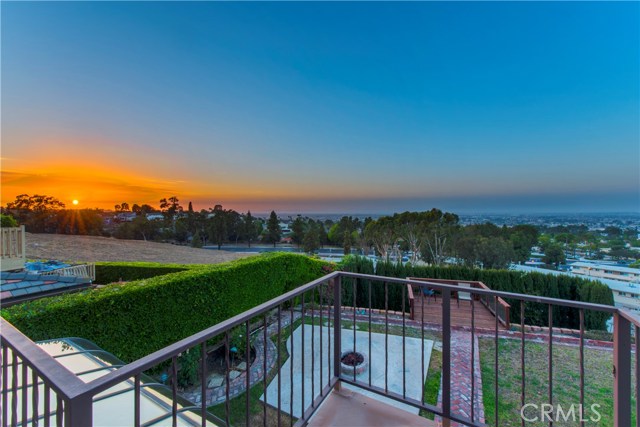 1958 Peninsula Verde Drive, Rancho Palos Verdes, California 90275, 3 Bedrooms Bedrooms, ,3 BathroomsBathrooms,Residential,Sold,Peninsula Verde,SB18162942