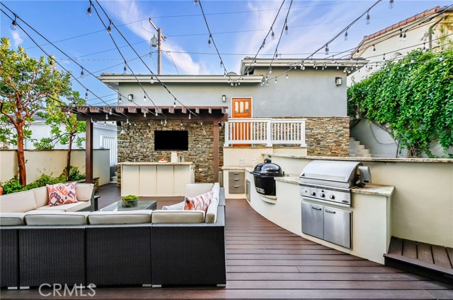 844 Avenue B, Redondo Beach, California 90277, 5 Bedrooms Bedrooms, ,5 BathroomsBathrooms,Residential,Sold,Avenue B,SB20039322