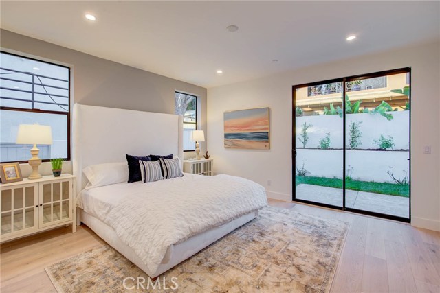 602 Irena Avenue, Redondo Beach, California 90277, 4 Bedrooms Bedrooms, ,4 BathroomsBathrooms,Residential,Sold,Irena,PV19131744