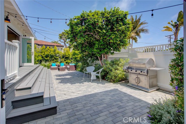 3112 Poinsettia Avenue, Manhattan Beach, California 90266, 4 Bedrooms Bedrooms, ,1 BathroomBathrooms,Residential,Sold,Poinsettia,SB19132552