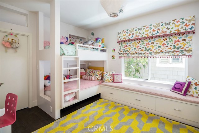 428 32nd Street, Manhattan Beach, California 90266, 4 Bedrooms Bedrooms, ,3 BathroomsBathrooms,Residential,Sold,32nd,SB20046749