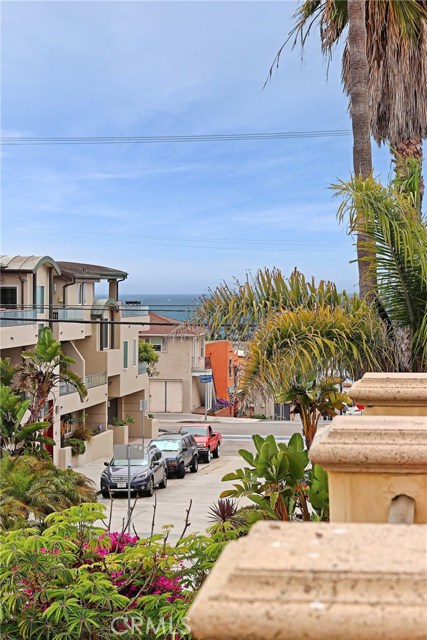 333 11th Street, Manhattan Beach, California 90266, 4 Bedrooms Bedrooms, ,4 BathroomsBathrooms,Residential,Sold,11th,SB17141036