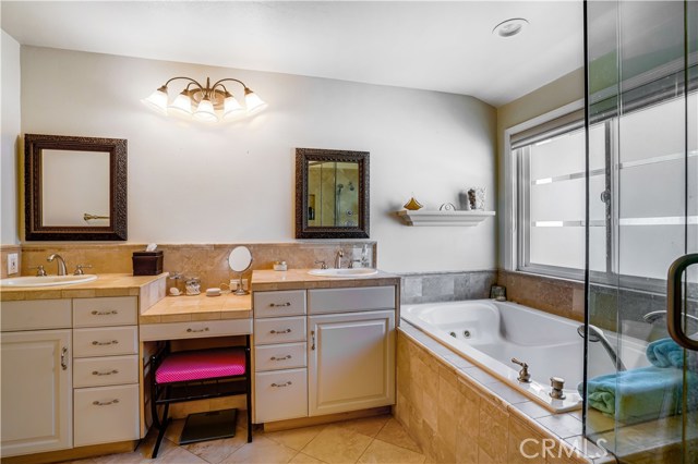 2208 Huntington Lane, Redondo Beach, California 90278, 4 Bedrooms Bedrooms, ,2 BathroomsBathrooms,Residential,Sold,Huntington,SB21022520