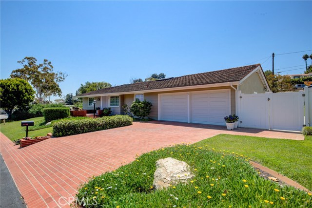 2 Harbor Sight Drive, Rolling Hills Estates, California 90274, 3 Bedrooms Bedrooms, ,1 BathroomBathrooms,Residential,Sold,Harbor Sight,PV20100042