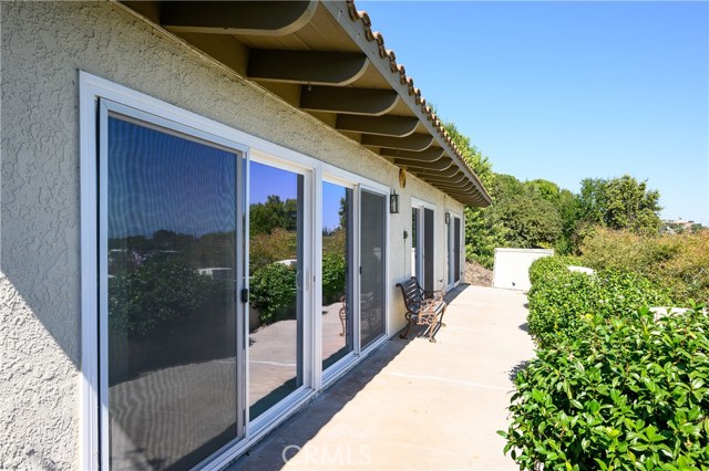 25 Oaktree Lane, Rolling Hills Estates, California 90274, 2 Bedrooms Bedrooms, ,1 BathroomBathrooms,Residential,Sold,Oaktree,SB19221023