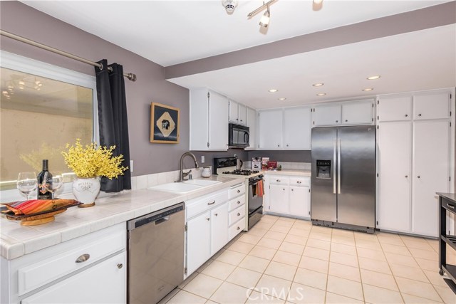 1911 Mathews Avenue, Redondo Beach, California 90278, 2 Bedrooms Bedrooms, ,2 BathroomsBathrooms,Residential,Sold,Mathews,PV18226538