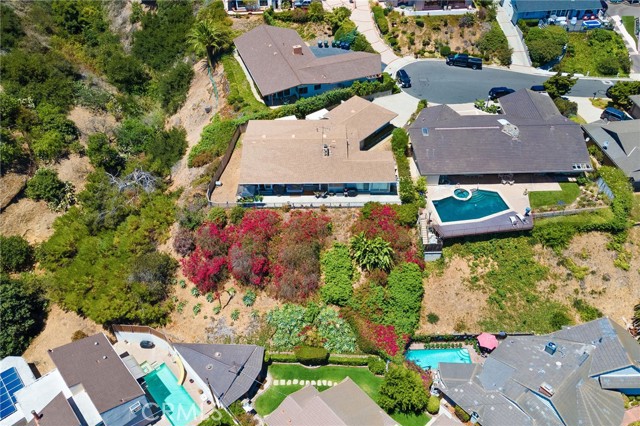 2050 Suana Drive, Rancho Palos Verdes, California 90275, 3 Bedrooms Bedrooms, ,2 BathroomsBathrooms,Residential,Sold,Suana,PW21144853