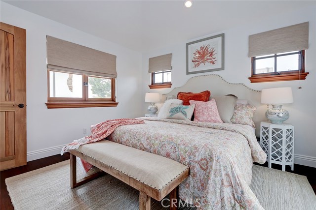2615 Laurel Avenue, Manhattan Beach, California 90266, 5 Bedrooms Bedrooms, ,3 BathroomsBathrooms,Residential,Sold,Laurel,SB20122335