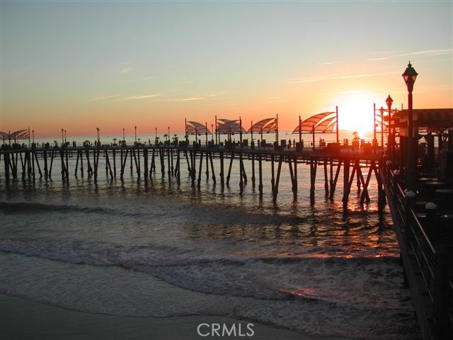 Easy stroll to fine dining on the pier