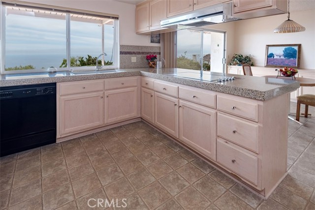 30836 Via La Cresta, Rancho Palos Verdes, California 90275, 4 Bedrooms Bedrooms, ,2 BathroomsBathrooms,Residential,Sold,Via La Cresta,PV18067538