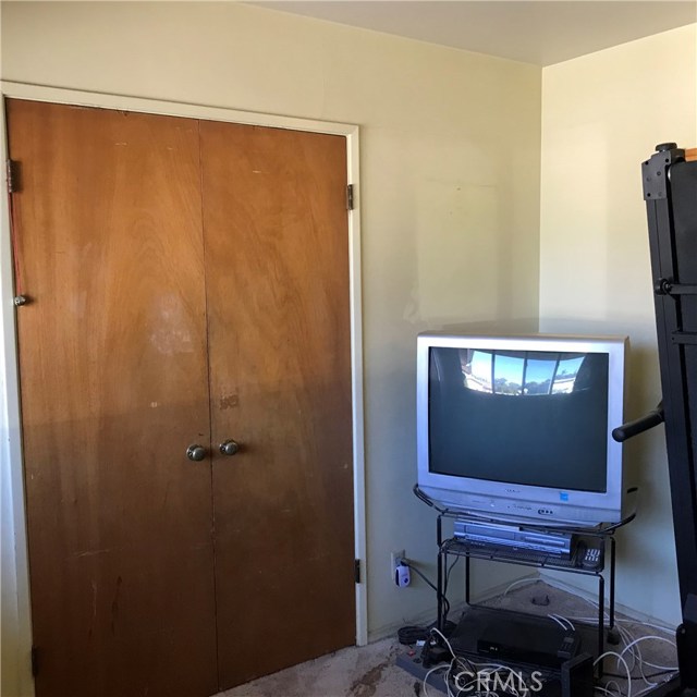N/E Bedroom Closet